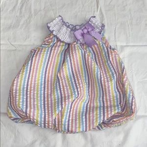 Sear-sucker striped bubble suit